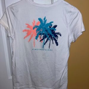 Vineyard vines tshirt. Small women’s. worn once